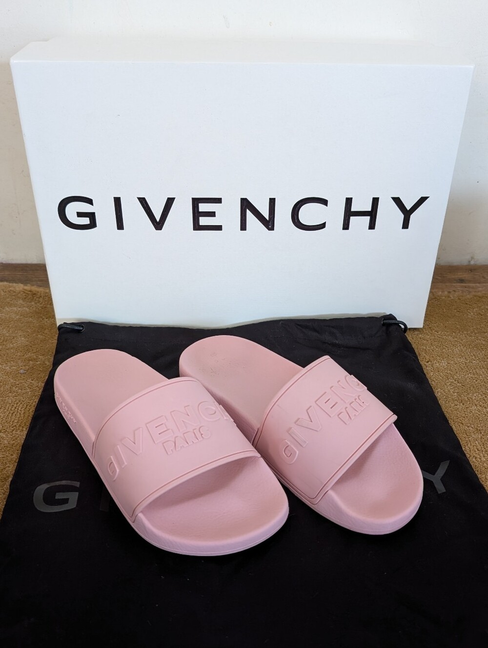Givenchy Paris Pink Rubber Pool/ Beach Slides Sandals EU 37/ US 7